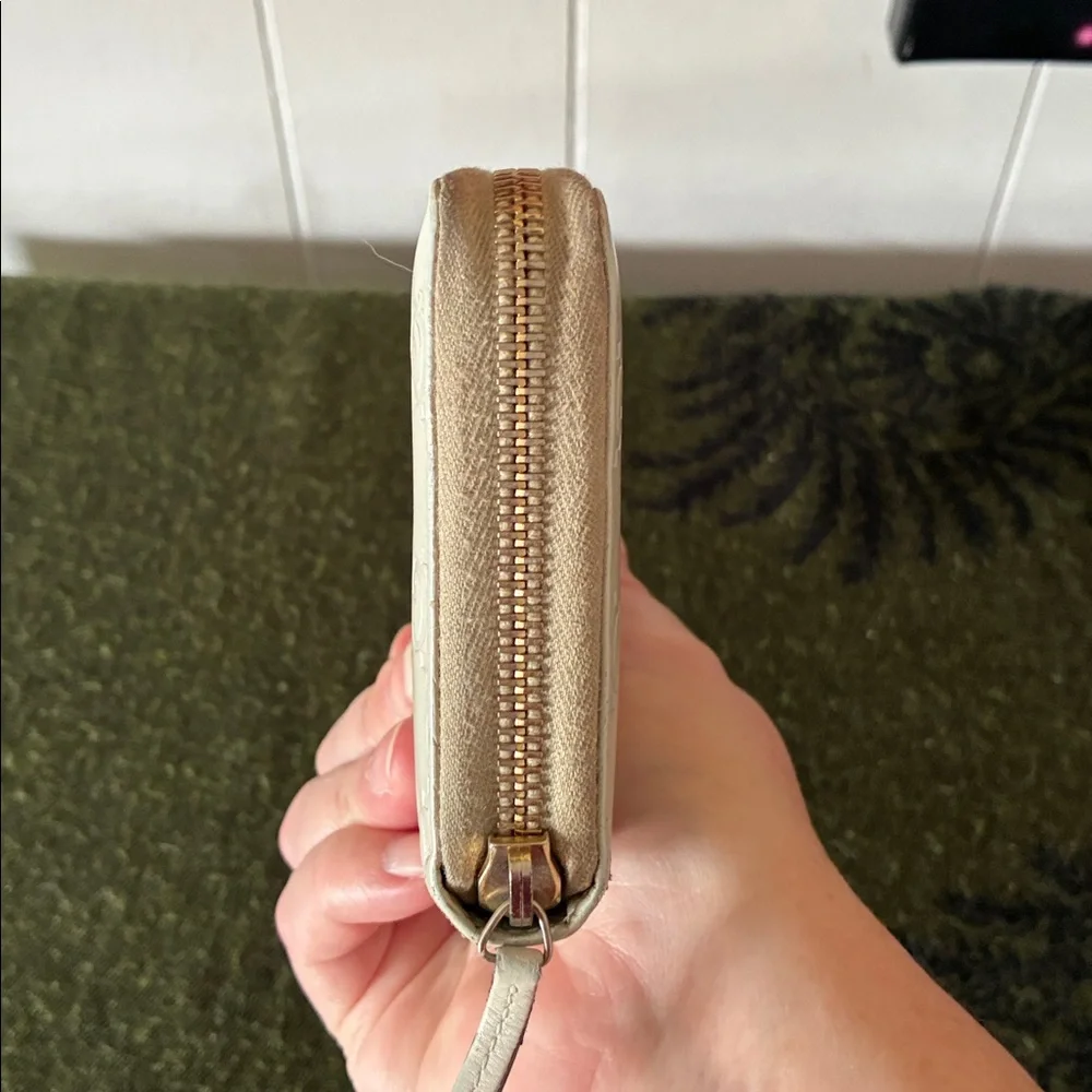 Gucci Leather Wallet - Picture 10 of 11